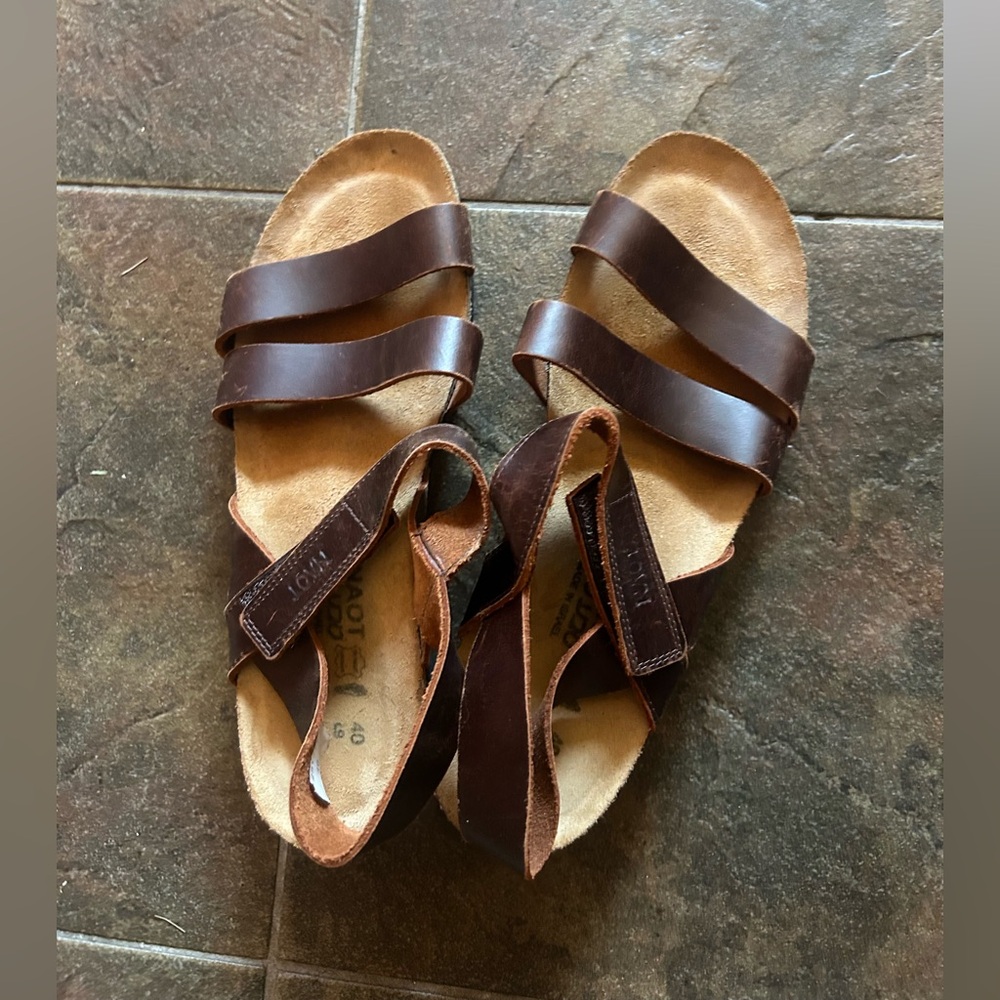 Naot Brown Leather Sandals
